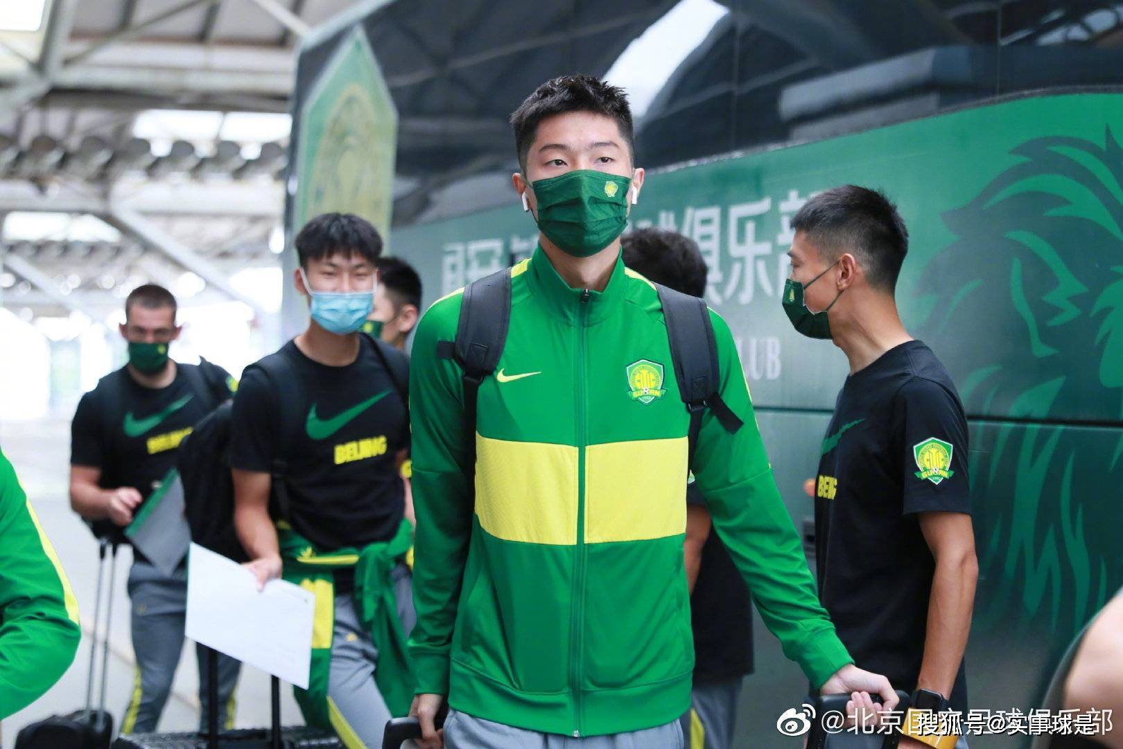 天博官网注册包含新疆广汇迎亚冠关键赛，国际比赛日更衣室发声，赛场秩序良好，训练强度明显提升的词条